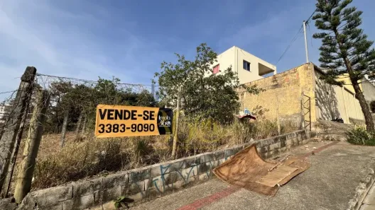 Lote/Terreno com 1 Quarto à venda, 1m² no Diamante (Barreiro), Belo Horizonte