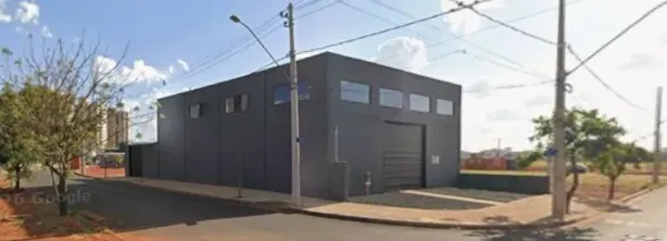 Galpão/Depósito/Armazém à venda, 270m² no Novo Mundo, Uberlândia