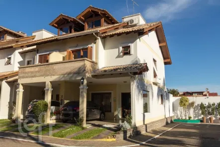 Casa de Condomínio com 3 Quartos à venda, 187m² no Cavalhada, Porto Alegre