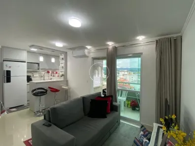 Apartamento com 2 Quartos à venda, 75m² no Centro, Palhoça