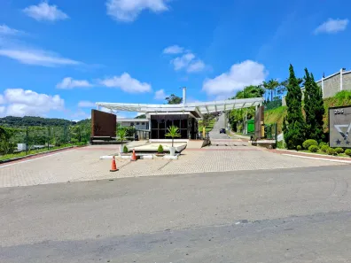 Lote/Terreno à venda, 690m² no Vina Del Mar, Juiz de Fora