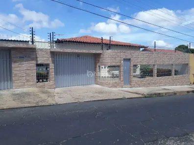 Casa com 3 Quartos à venda, 204m² no Nossa Senhora das Graças, Teresina