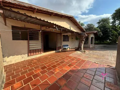 Casa com 2 Quartos à venda, 180m² no Centro, Leme