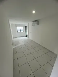 Apartamento com 2 Quartos para alugar, 60m² no Pina, Recife