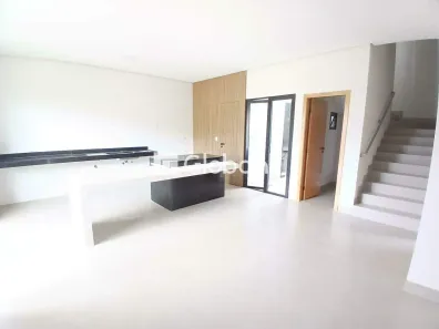 Casa com 3 Quartos à venda, 141m² no Planalto, Montes Claros