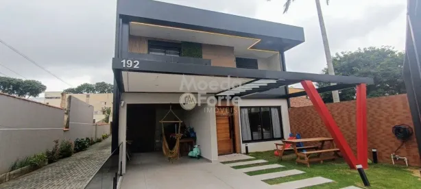 Sobrado com 5 Quartos à venda, 190m² no Santa Felicidade, Curitiba