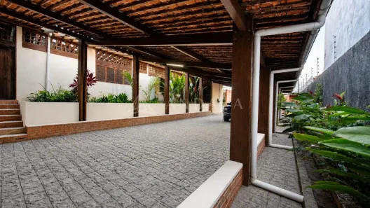Casa com 5 Quartos à venda, 550m² no Pitanguinha, Maceió