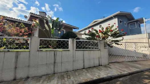Casa com 3 Quartos à venda, 255m² no Jardim Santos Reis, Piracaia