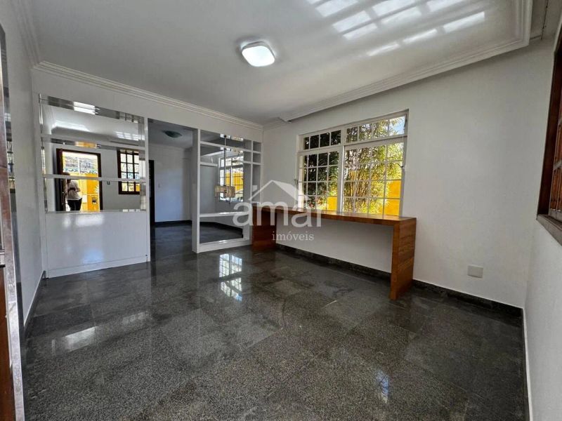 Casa com 3 quartos — Castelo, Belo Horizonte