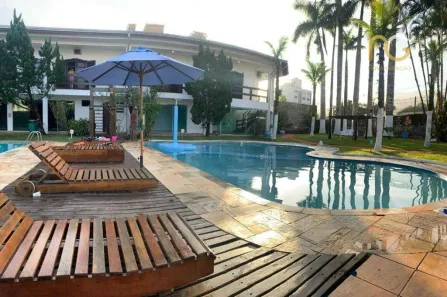 Sobrado com 14 Quartos à venda, 842m² no Flórida, Praia Grande