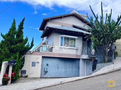 Casa com 3 Quartos à venda, 348m² no Centro, São José