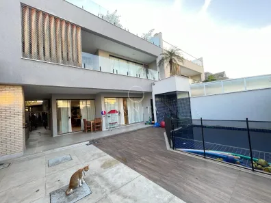 Casa de Condomínio com 4 Quartos à venda, 350m² no Recreio dos Bandeirantes, Rio de Janeiro
