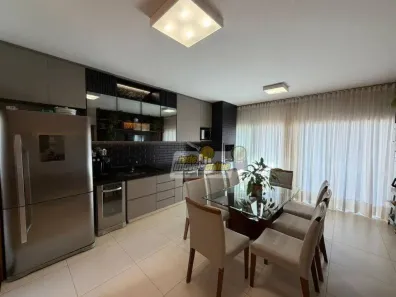 Casa de Condomínio com 4 Quartos à venda, 210m² no , Bambuí