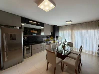 Casa de Condomínio com 4 Quartos para venda ou aluguel, 210m² no , Bambuí