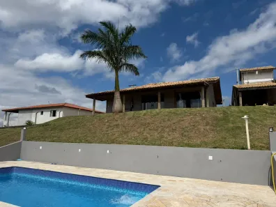 Fazenda/Sítio com 3 Quartos à venda, 240m² no Área Rural de Paraibuna, Paraibuna