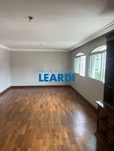 Apartamento com 3 Quartos à venda, 204m² no Vila Uberabinha, São Paulo