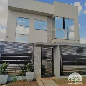 Sobrado com 2 Quartos à venda, 134m² no Santos Dumont, Cascavel