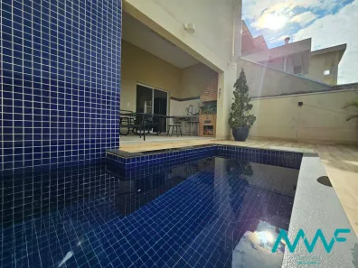 Casa de Condomínio com 4 Quartos à venda, 220m² no Suru, Santana de Parnaíba