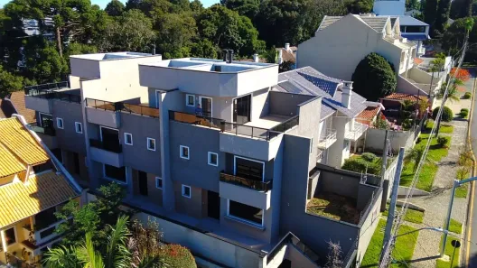Sobrado com 3 Quartos à venda, 234m² no São Lourenço, Curitiba