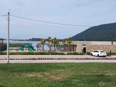 Lote/Terreno à venda, 324m² no Centro, Osório