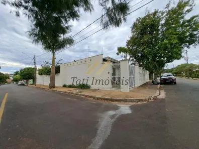 Casa com 3 Quartos à venda, 222m² no Jardim Macarenco, São Carlos