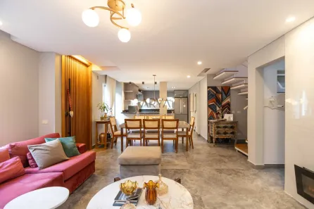 Casa de Condomínio com 4 Quartos à venda, 264m² no Orleans, Curitiba