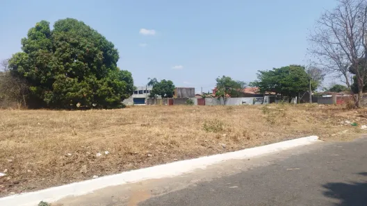 Lote/Terreno à venda, 910m² no Centro, Aruanã