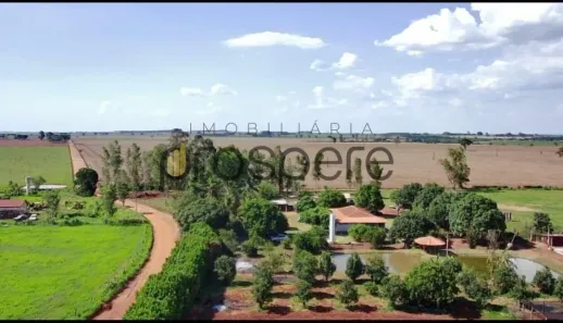 Fazenda/Sítio com 3 Quartos à venda, 234m² no , Presidente Bernardes