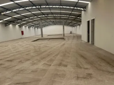 Ponto Comercial para alugar, 900m² no Capão Raso, Curitiba