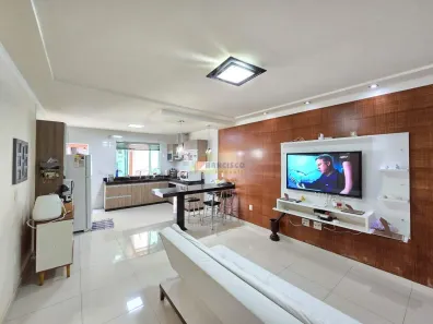 Casa com 3 Quartos à venda, 300m² no São Luís, Divinópolis