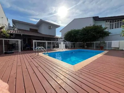Casa com 3 Quartos para alugar, 197m² no Itaguaçu, Florianópolis