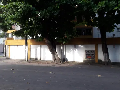 Apartamento com 3 Quartos para alugar, 75m² no Varjota, Fortaleza