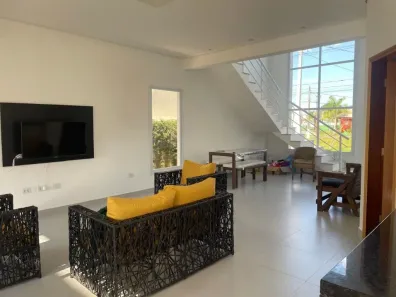 Sobrado com 4 Quartos à venda, 253m² no Centro, Peruíbe