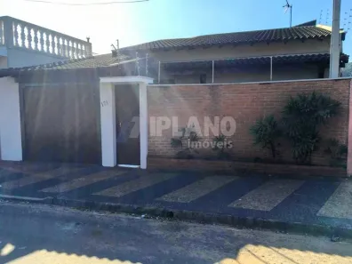 Casa com 3 Quartos à venda, 580m² no Vila Cianeli, Itirapina
