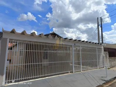 Casa com 2 Quartos para alugar, 80m² no Vila Pacífico, Bauru
