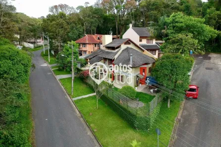 Casa com 4 Quartos à venda, 234m² no Barreirinha, Curitiba