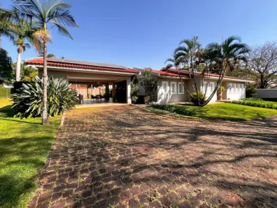 Casa com 4 Quartos à venda, 573m² no Jardim Guaporé, Maringá