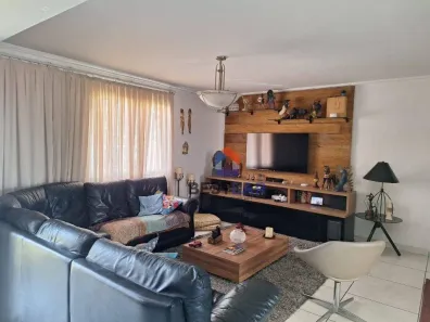 Casa com 4 Quartos à venda, 220m² no Jardim Belizário, Cotia