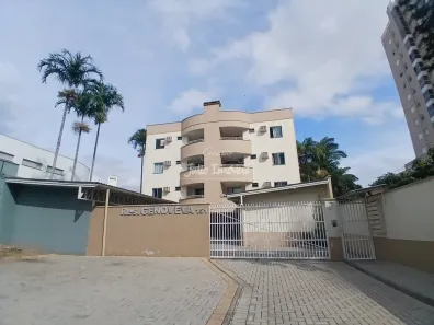 Apartamento com 2 Quartos para alugar, 70m² no Centro I, Brusque