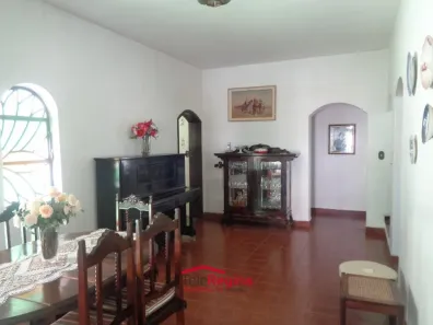 Sobrado com 3 Quartos à venda, 309m² no Vila São João, Caçapava