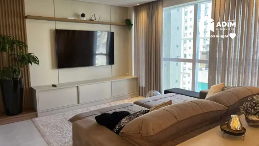 Apartamento com 4 Quartos para alugar, 200m² no Meia Praia, Itapema