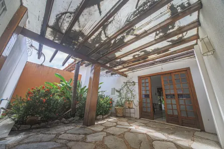 Casa com 5 Quartos à venda, 1080m² no Jardim Petrópolis, Cuiabá