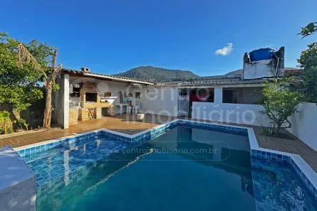 Casa com 3 Quartos à venda, 195m² no Jardim Veneza, Peruíbe