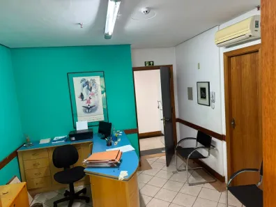 Sala Comercial para alugar, 35m² no Três Figueiras, Porto Alegre