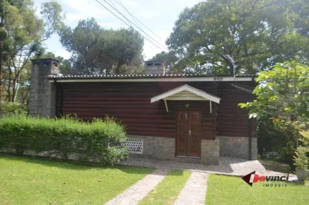 Casa com 3 Quartos à venda, 273m² no Jardim Embaixador, Campos do Jordão