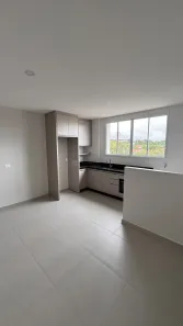 Apartamento com 2 Quartos para alugar, 59m² no Zona 07, Maringá