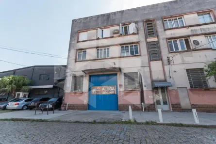 Galpão/Depósito/Armazém para alugar, 690m² no Navegantes, Porto Alegre