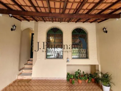 Sobrado com 3 Quartos para alugar, 255m² no Jardim Messina, Jundiaí