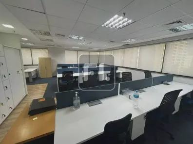 Sala Comercial para alugar, 123m² no Vila Olímpia, São Paulo