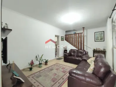 Casa com 3 Quartos à venda, 124m² no Vila Voturua, São Vicente